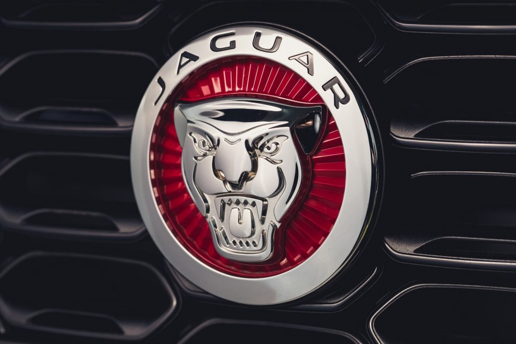 2022 Jaguar F-Type Ditches 4-Cylinder And V6 Engines, Goes V8-Only ...