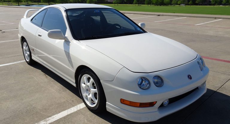 Seller Crashes Acura Integra Type R He Sold For $51,000 On BaT Right ...