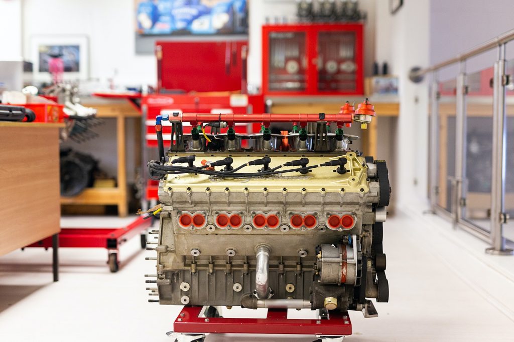 Recreate Alfa Romeo’s Incredible 164 Pro-Car With This 3.5L Alfa V10 F1 ...