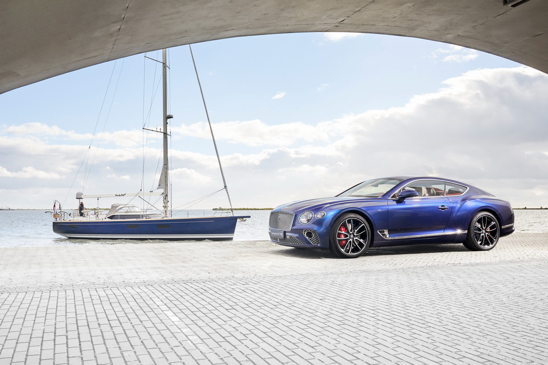 Bentley Will Now Help You Match Your New Yacht To Your Bespoke ...