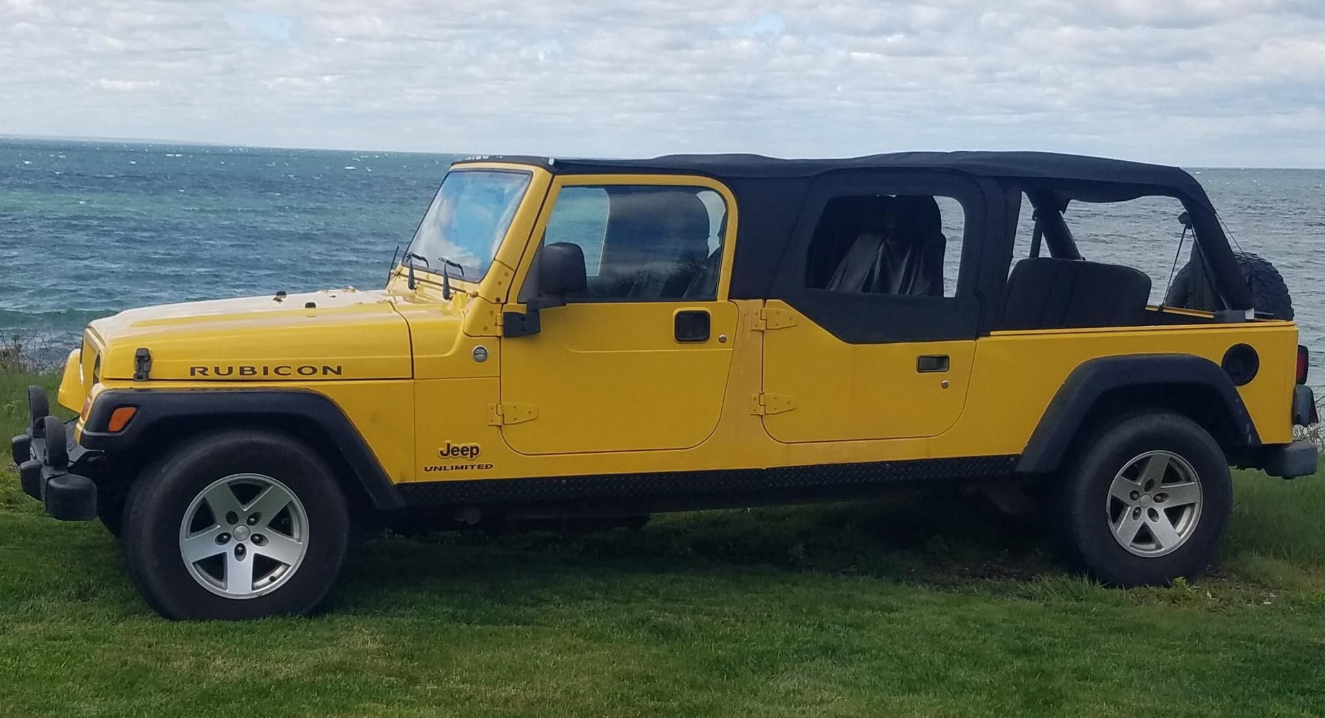 Your Eyes Aren't Deceiving You, This A 3-Row Jeep Wrangler TJ Limousine | Carscoops