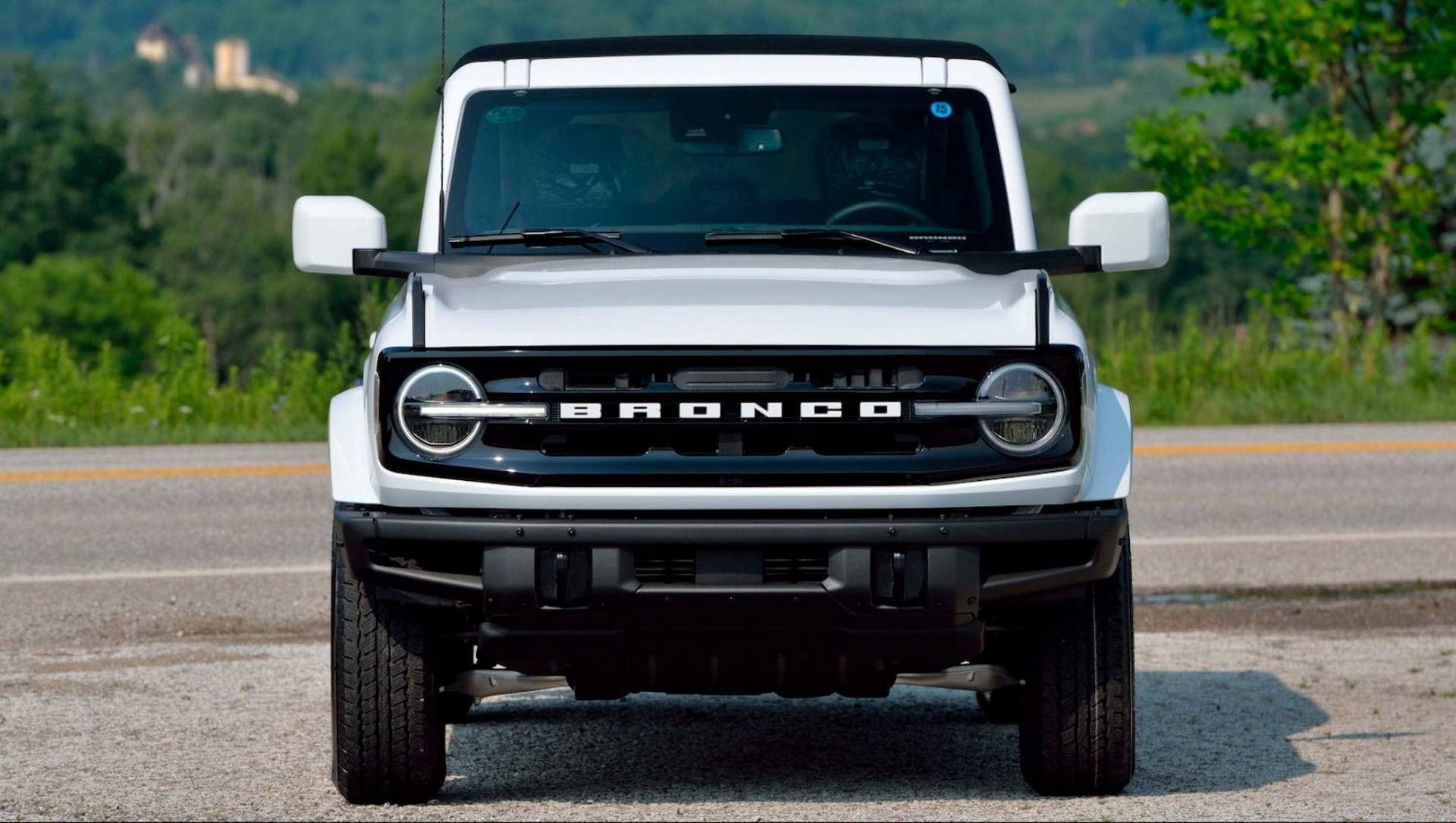 A Brand New Ford Bronco Outer Banks Edition Is Being Auctioned Off On