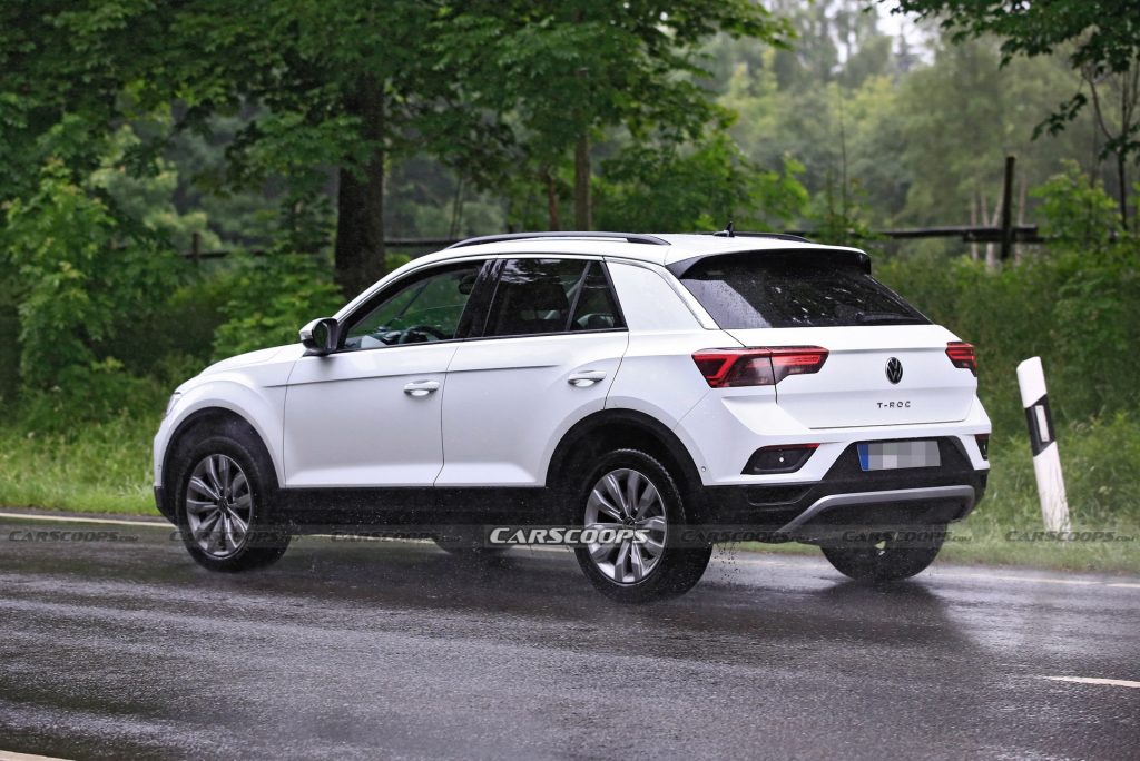 Facelifted 2022 VW T-Roc Spied Undisguised In R-Line Spec | Carscoops