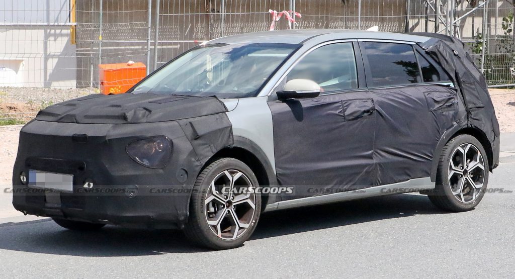 2023 Kia Niro Shows Off EV6-Style Interior With Twin Displays | Carscoops