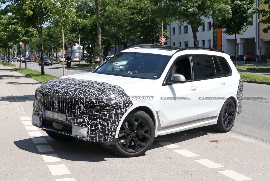 2022 BMW X7: Are Those Split Headlights On The Facelifted Flagship SUV ...