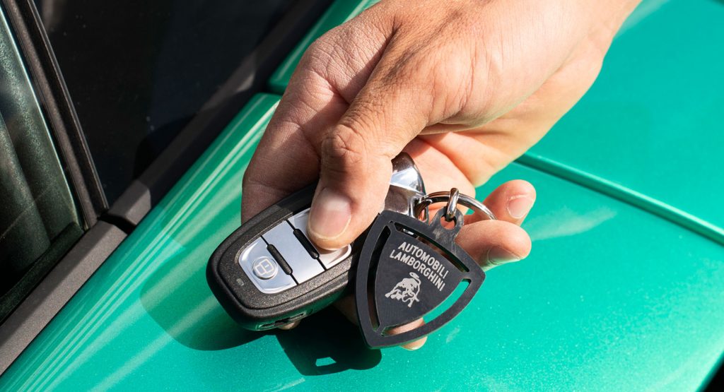  UK Police Warn Drivers To Store High-Tech Keys In Metal Tins To Prevent Car Theft