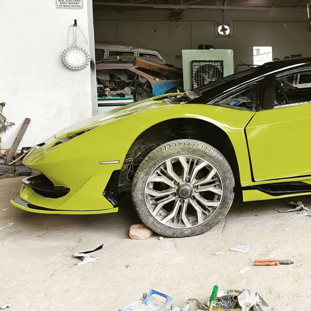 This custom made Lamborghini Terzo replica gets Honda Civic engine