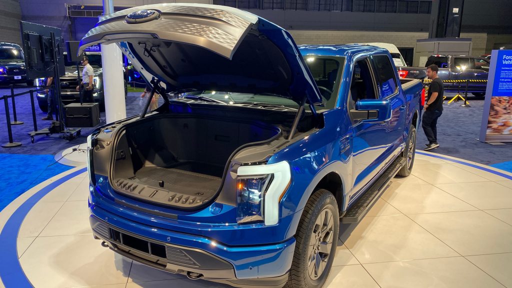 2022 Ford Maverick And F-150 Lightning Debut In Chicago | Carscoops