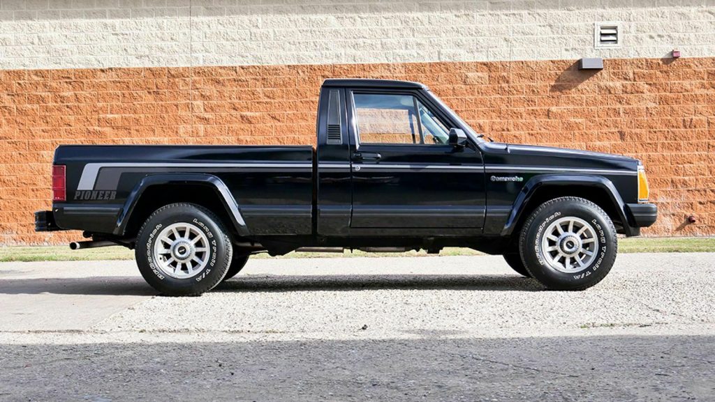 This Super Low-mileage Jeep Comanche Pickup Truck Just Sold For $24,800 