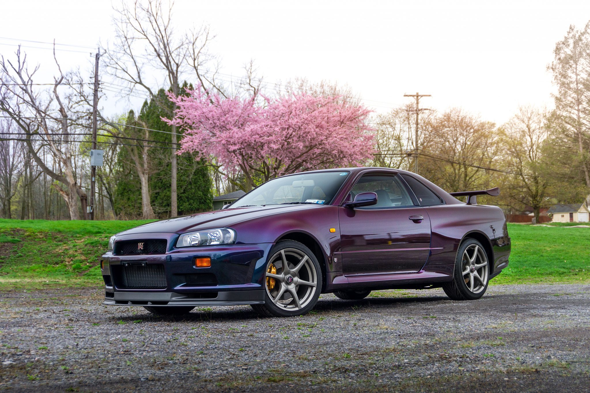 Another Rare 1999 Nissan Skyline Gt R V Spec In Midnight Purple Ii Is Up For Sale Carscoops