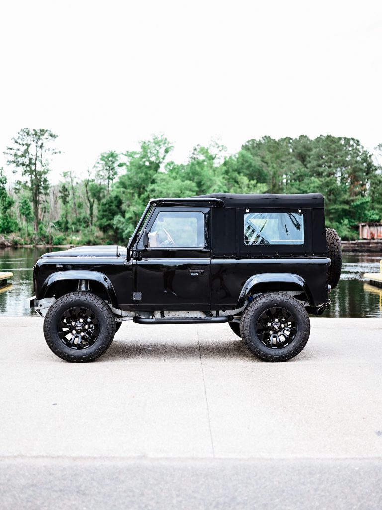 Osprey’s Two-Door 1997 Land Rover Defender LS3 V8 Is Just About Perfect ...