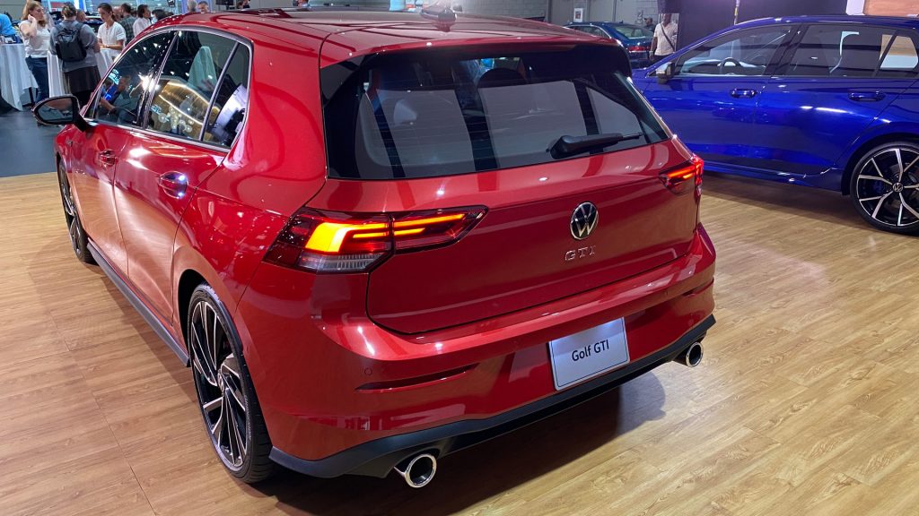 Volkswagen introduces new Golf GTI and Golf R at Chicago Auto Show