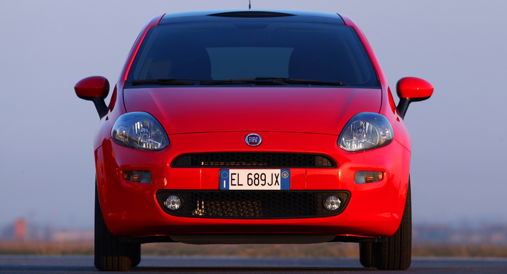 Fiat Grande Punto Review - Full detailed review, interior