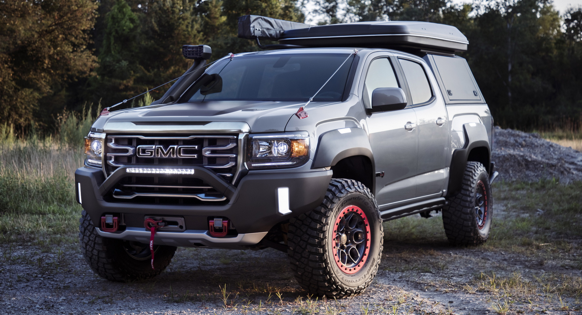 The GMC Canyon AT4 OVRLANDX OffRoad Concept Shows How Extreme The
