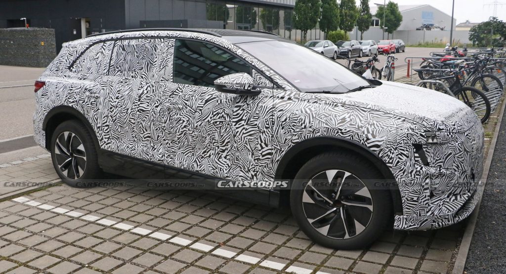  Big Chinese-Market Audi SUV Caught Testing Out VW’s MEB Platform