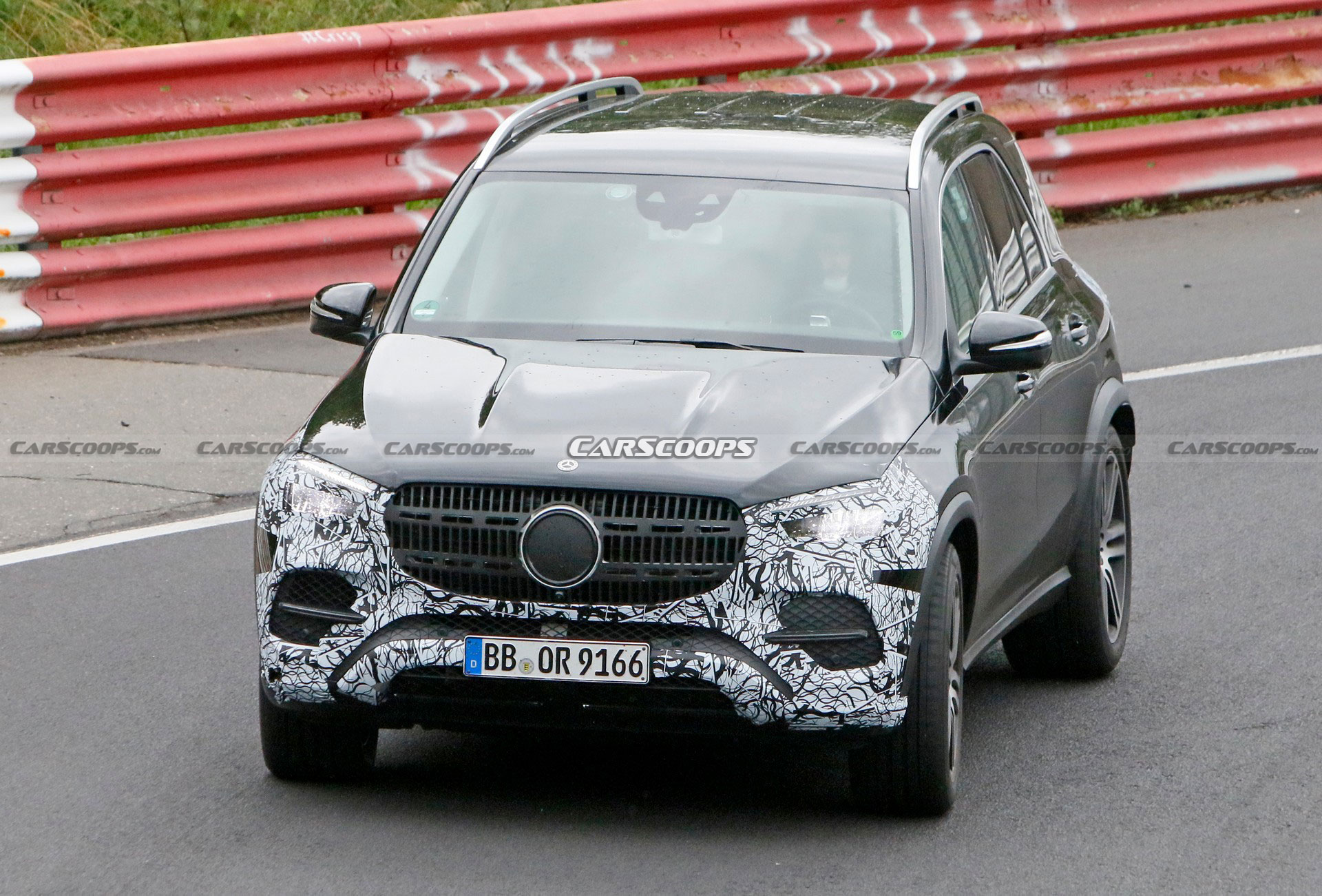 2023 Mercedes GLE Returns To Show Off Minor Updates | Carscoops