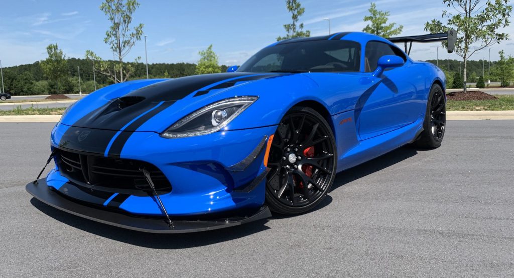  Low-Mileage Dodge Viper ACR Extreme Is Begging To Be Driven