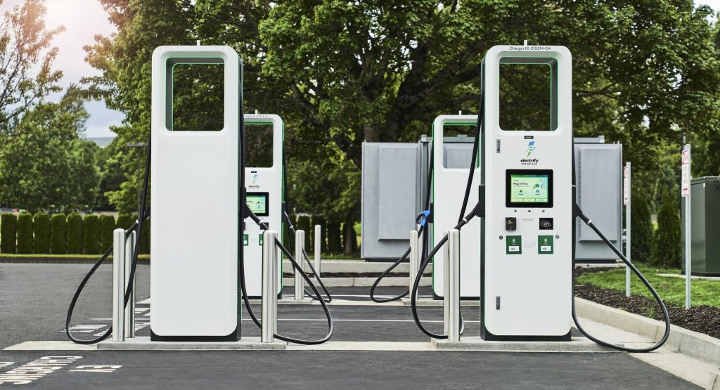  House Democrats Call On Congress To Back $85 Billion In Funding For EV Charging Infrastructure