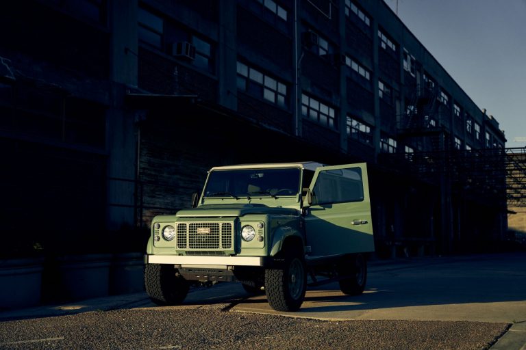 Himalaya Hue 166 Is A Hand-Built $300k Defender With A 650 HP ...