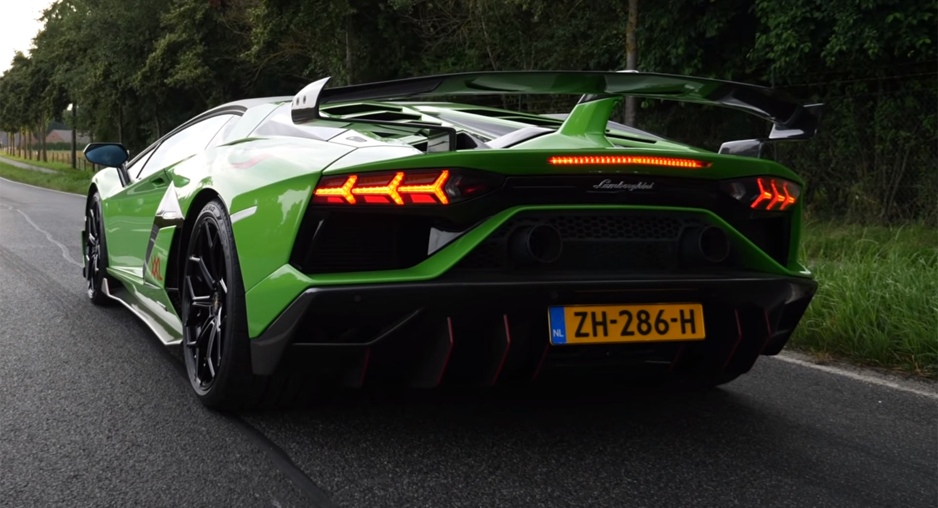 Few Supercars Make Your Spine Tingle Quite Like The Lamborghini Aventador  SVJ | Carscoops