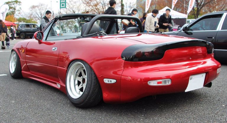 Mazda Mx-5 Miata Wearing An Rx-7 Rear End Looks …not Bad? 