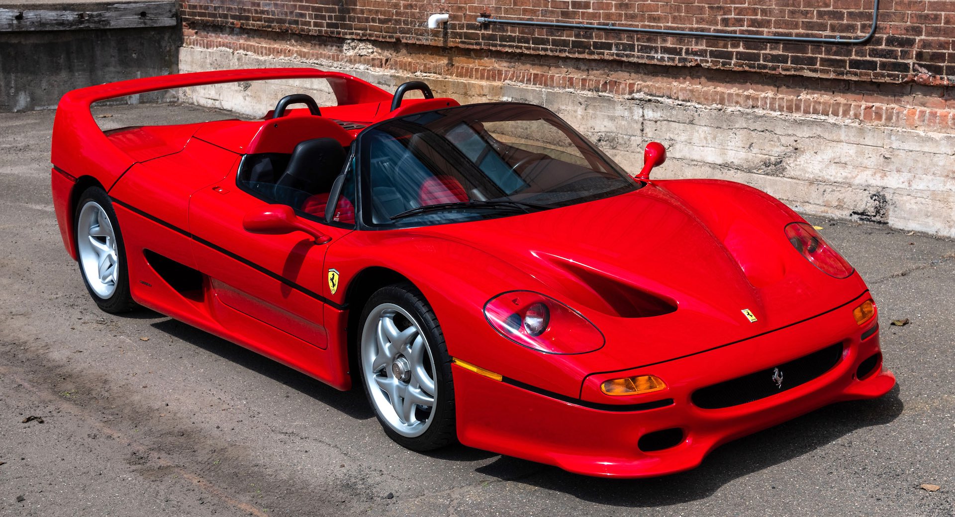 Ferrari f50 с выдвижными фарами