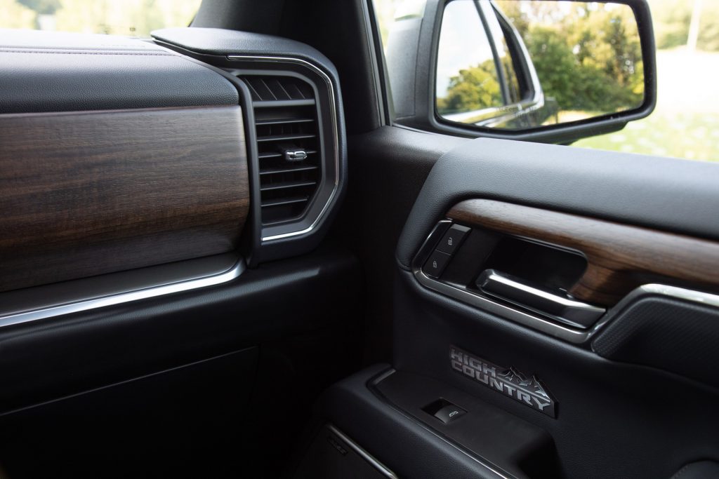 2022 Chevrolet Silverado 1500 Arrives With Upscale Interior, Super ...