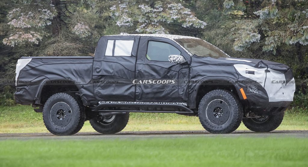  2023 Chevrolet Colorado Spotted Again Under Heavy Camo, This Time In ZR2 Guise