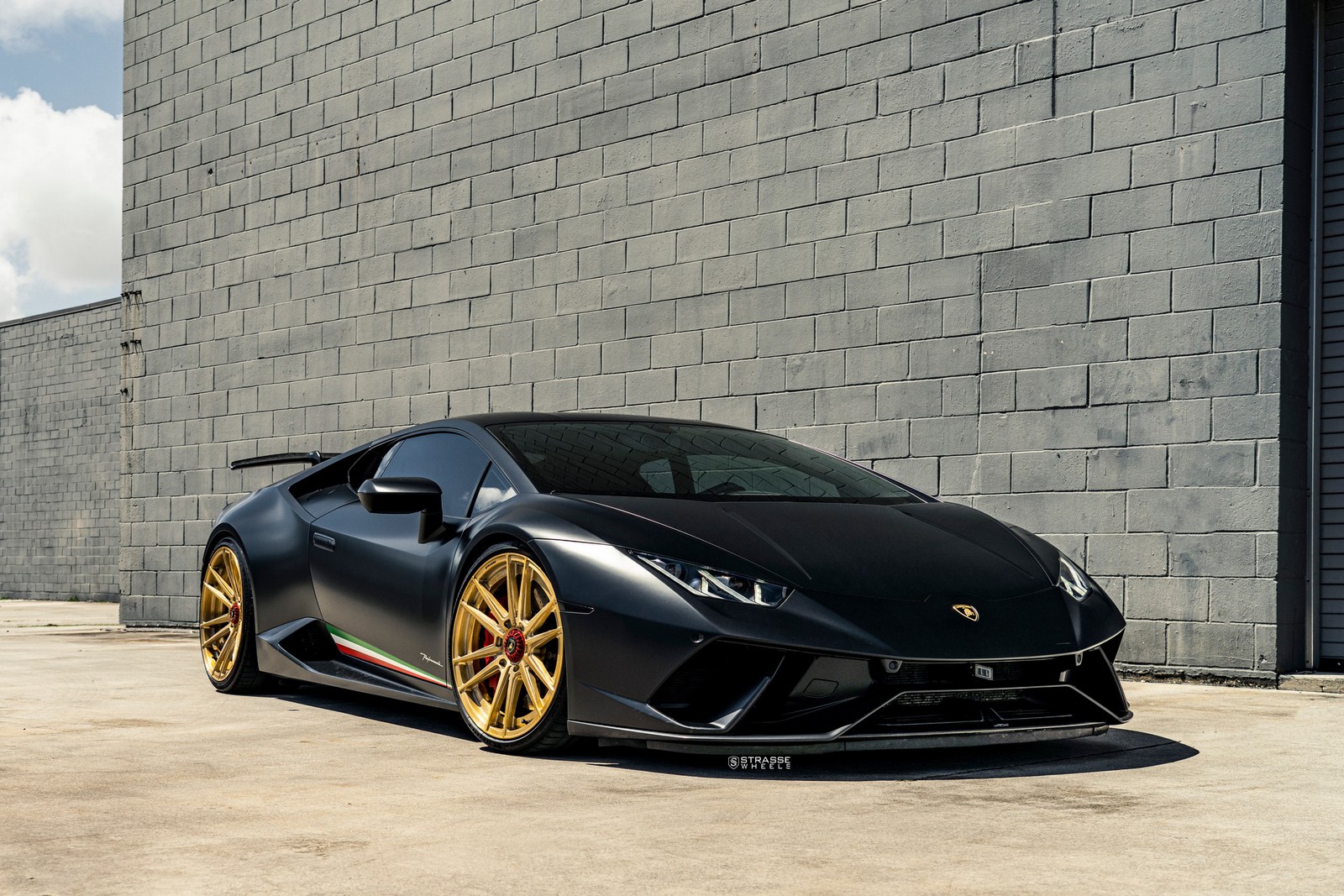 Nero Nemesis Twin Turbo Lamborghini Huracan Performante Looks Good On ...