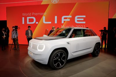 VW ID. LIFE Previews Small EV That Will Launch In 2025 Priced At Around ...