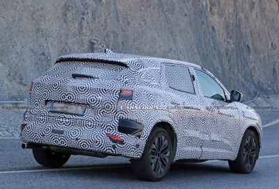 2022 Renault Kadjar Shows Off Massive Infotainment System In Latest Spy ...