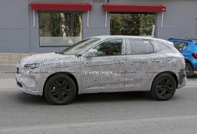 2022 Renault Kadjar Shows Off Massive Infotainment System In Latest Spy ...