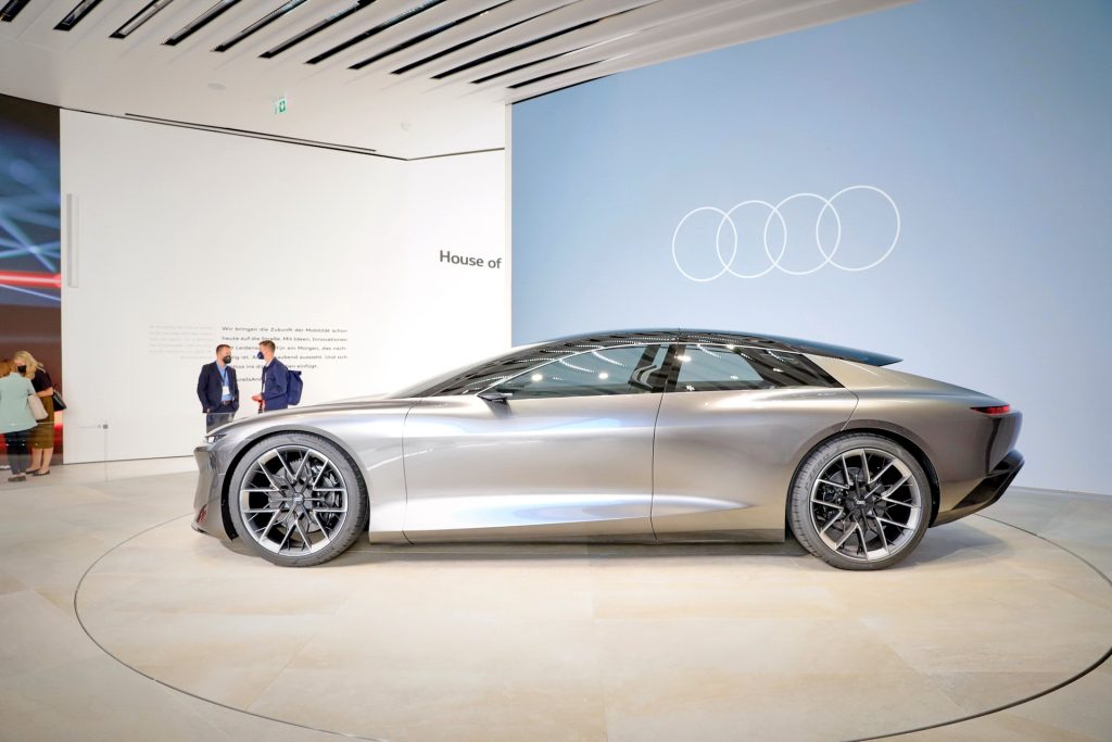 2025 Audi A8 E-tron: Everything We Know About The Design, Performance ...