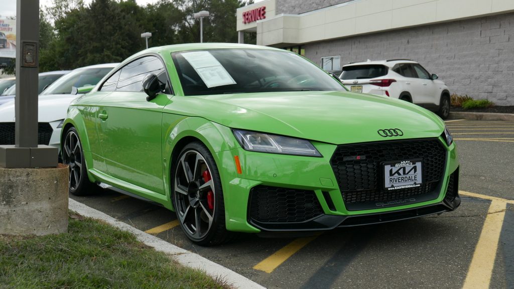 A Look Inside The Kia Dealership In New Jersey That Sells Lambos ...