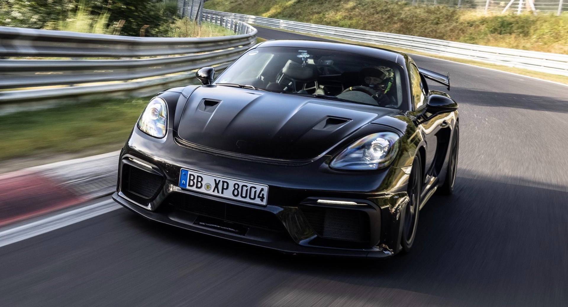 Porsche Cayman gt4 2021