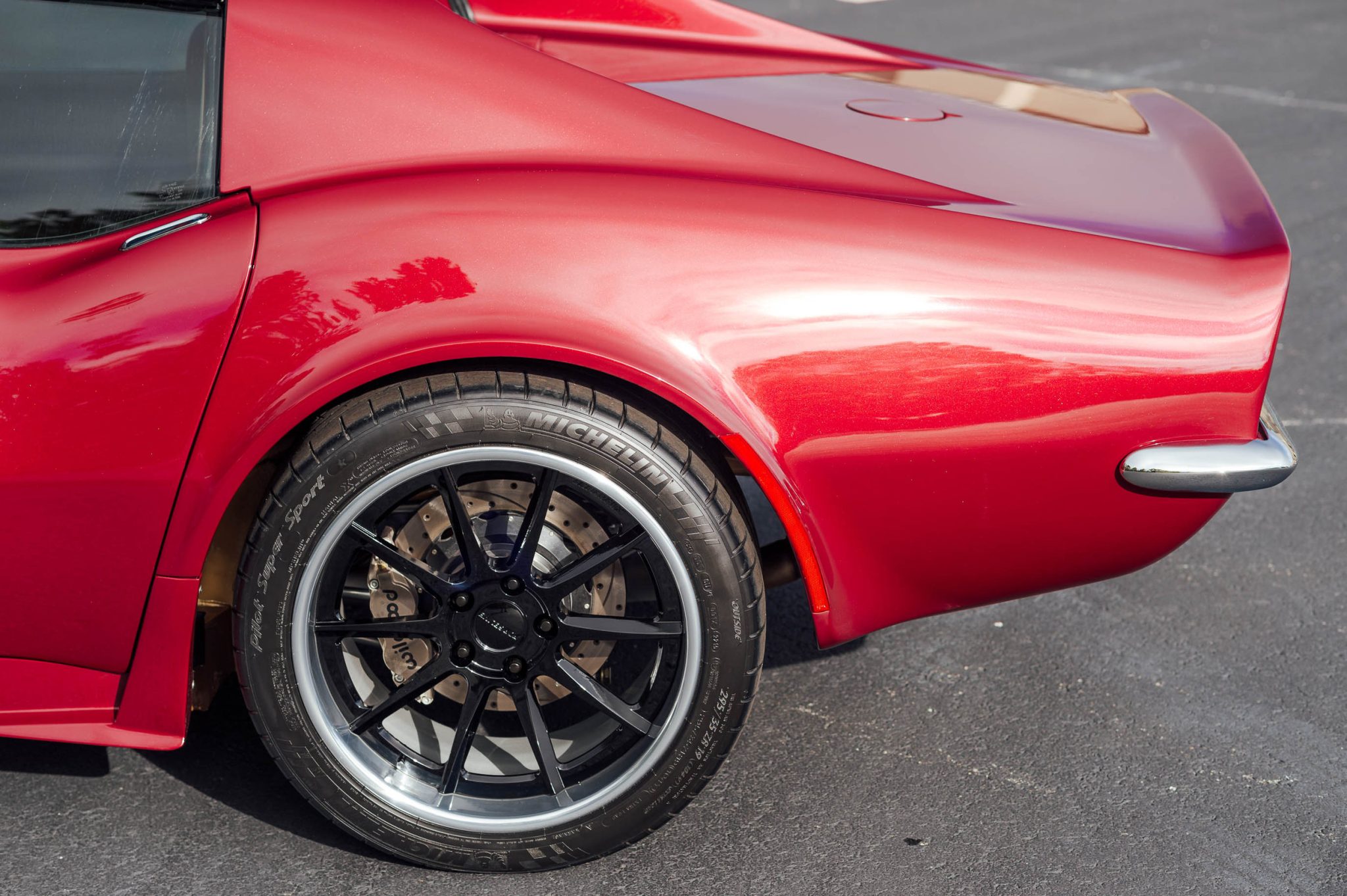 LS2-Powered 1972 Corvette Restomod Combines Classic Looks With Modern ...