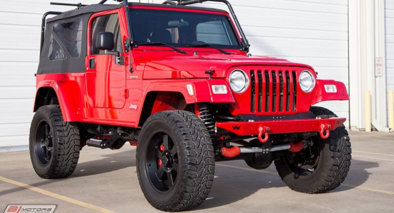 Forget The RAM SRT-10, Someone Made A Jeep Wrangler SRT-10 With A Viper ...