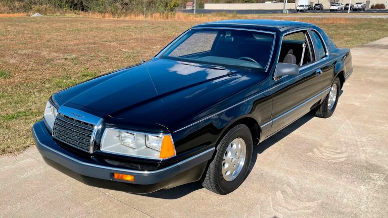 Travel Back To 1985 With This 6,200 Mile Ford Thunderbird | Carscoops