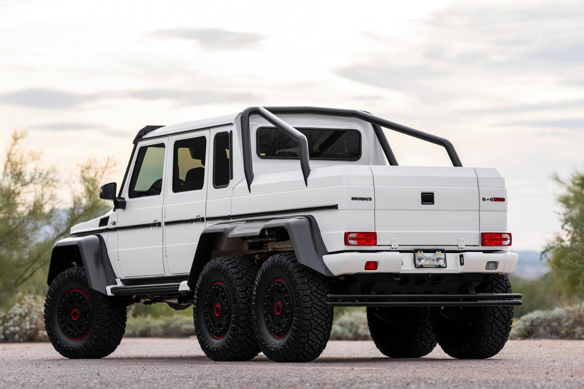 Someone Is Willing To Pay Over $1 Million For This Mercedes G63 6×6 Tuned  By Brabus