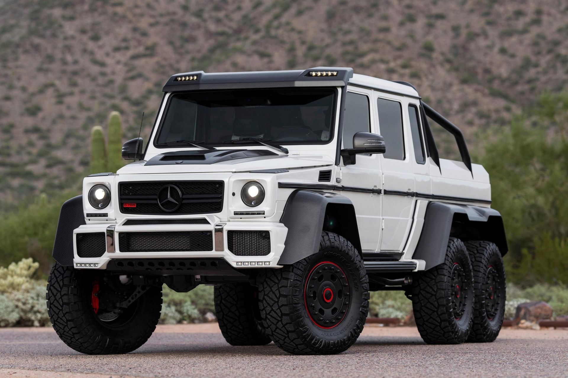 Someone Is Willing To Pay Over $1 Million For This Mercedes G63 6×6 ...