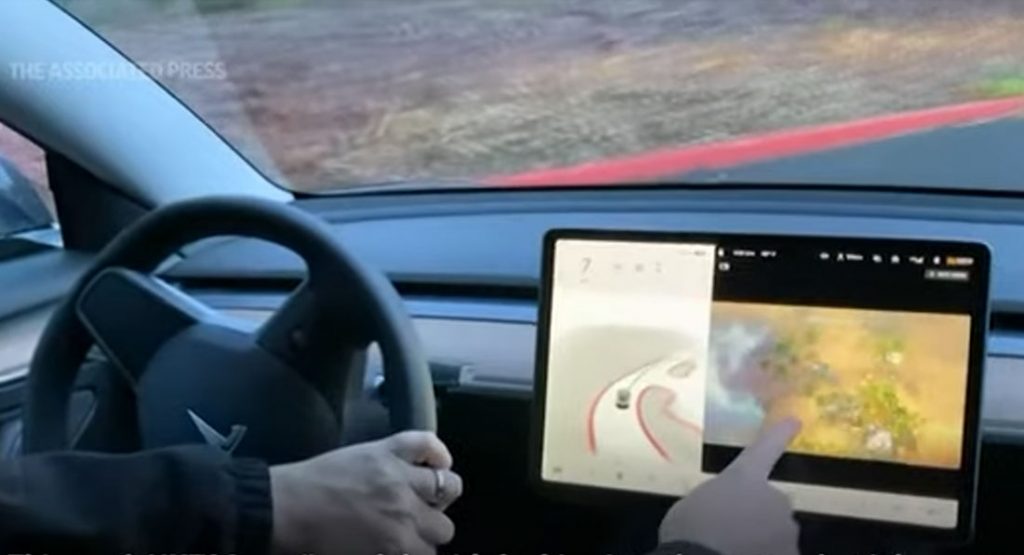  Tesla Owners Can Now Play Games While Driving, NHTSA Is Looking Into It