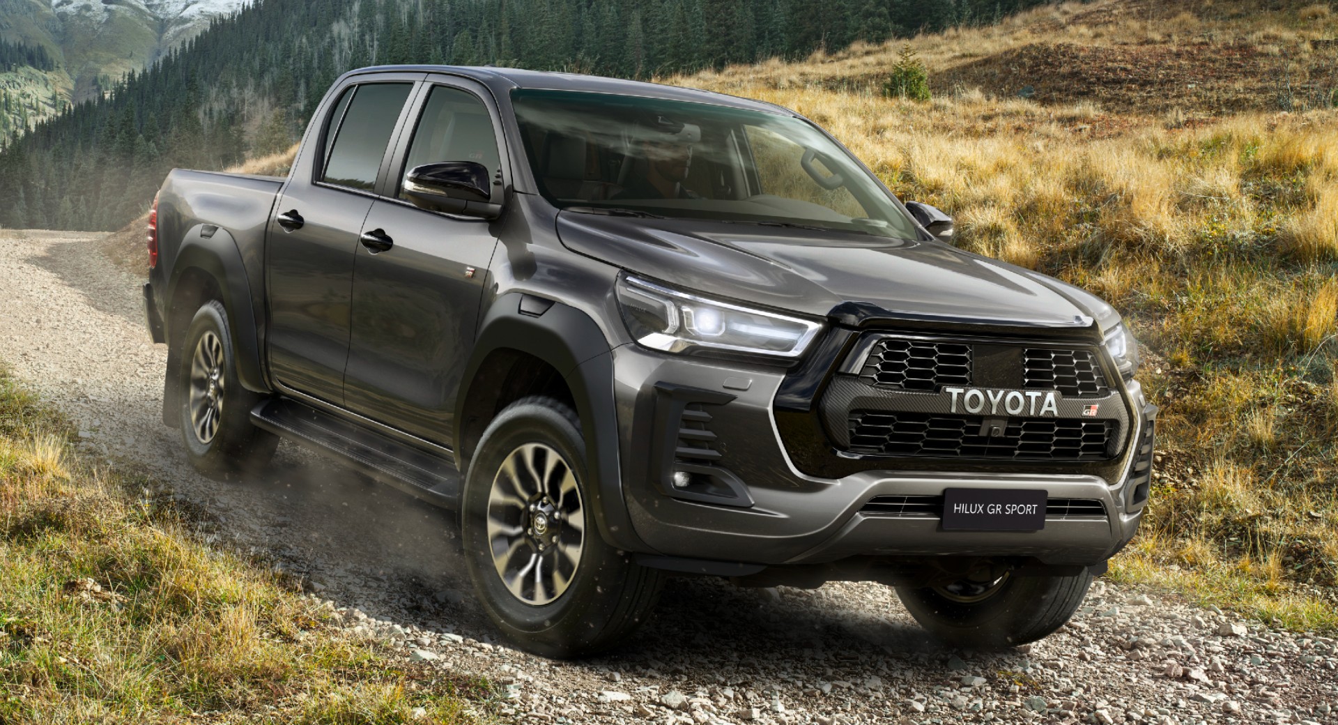 Bij zonsopgang instinct spoor 2022 Toyota Hilux GR Sport Debuts In Europe With A New Face And Tweaked  Suspension | Carscoops