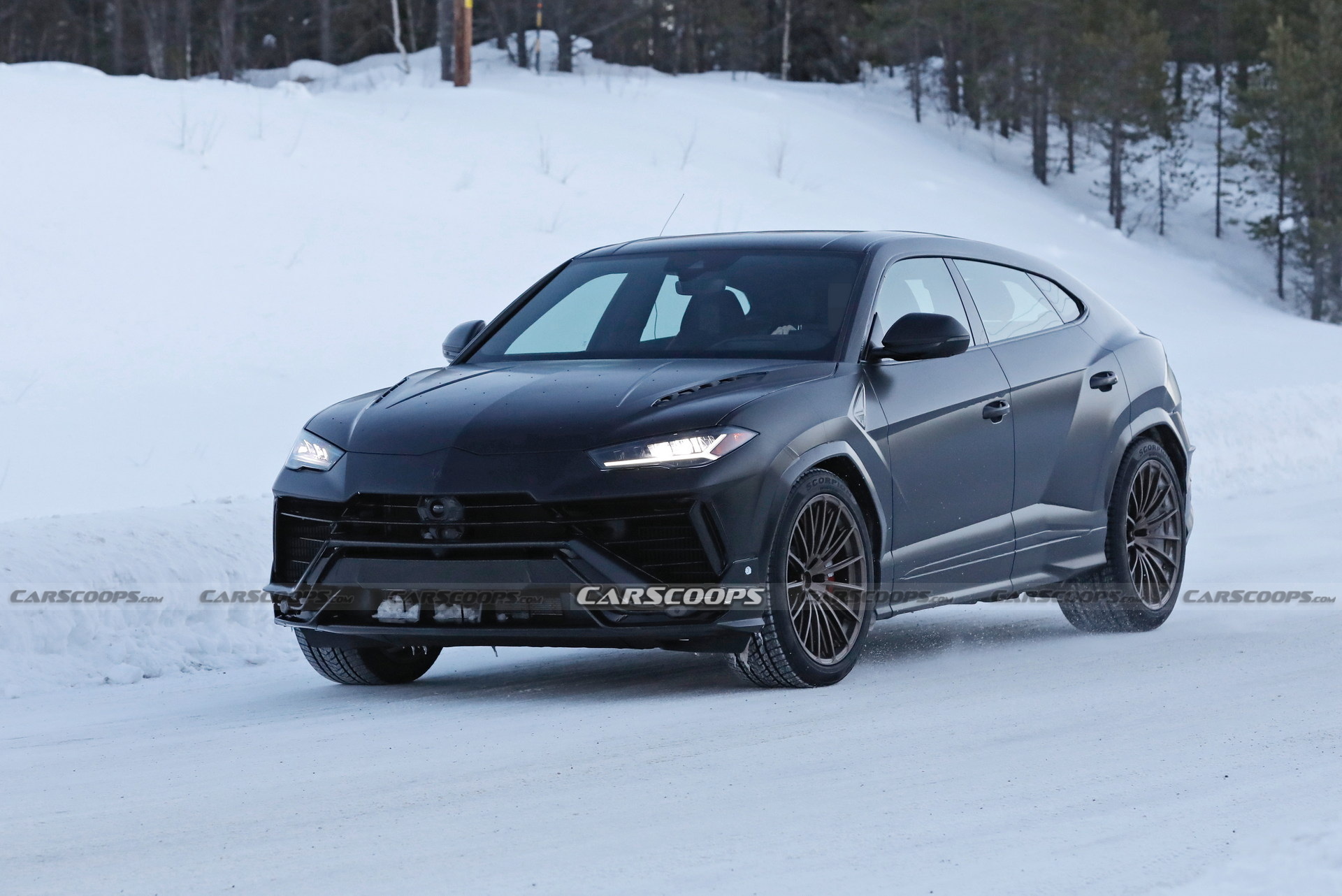 Matte Black 2023 Lamborghini Urus Evo Nabbed Without Camouflage | Carscoops