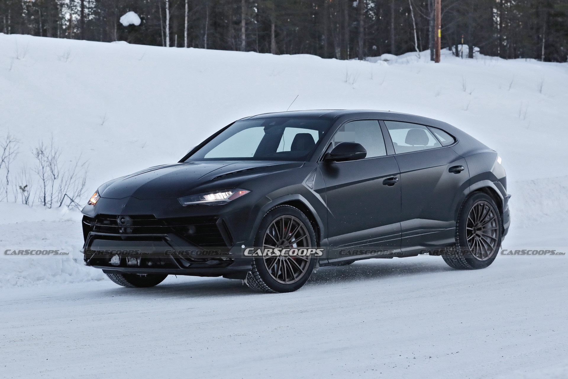 Matte Black 2023 Lamborghini Urus Evo Nabbed Without Camouflage | Carscoops