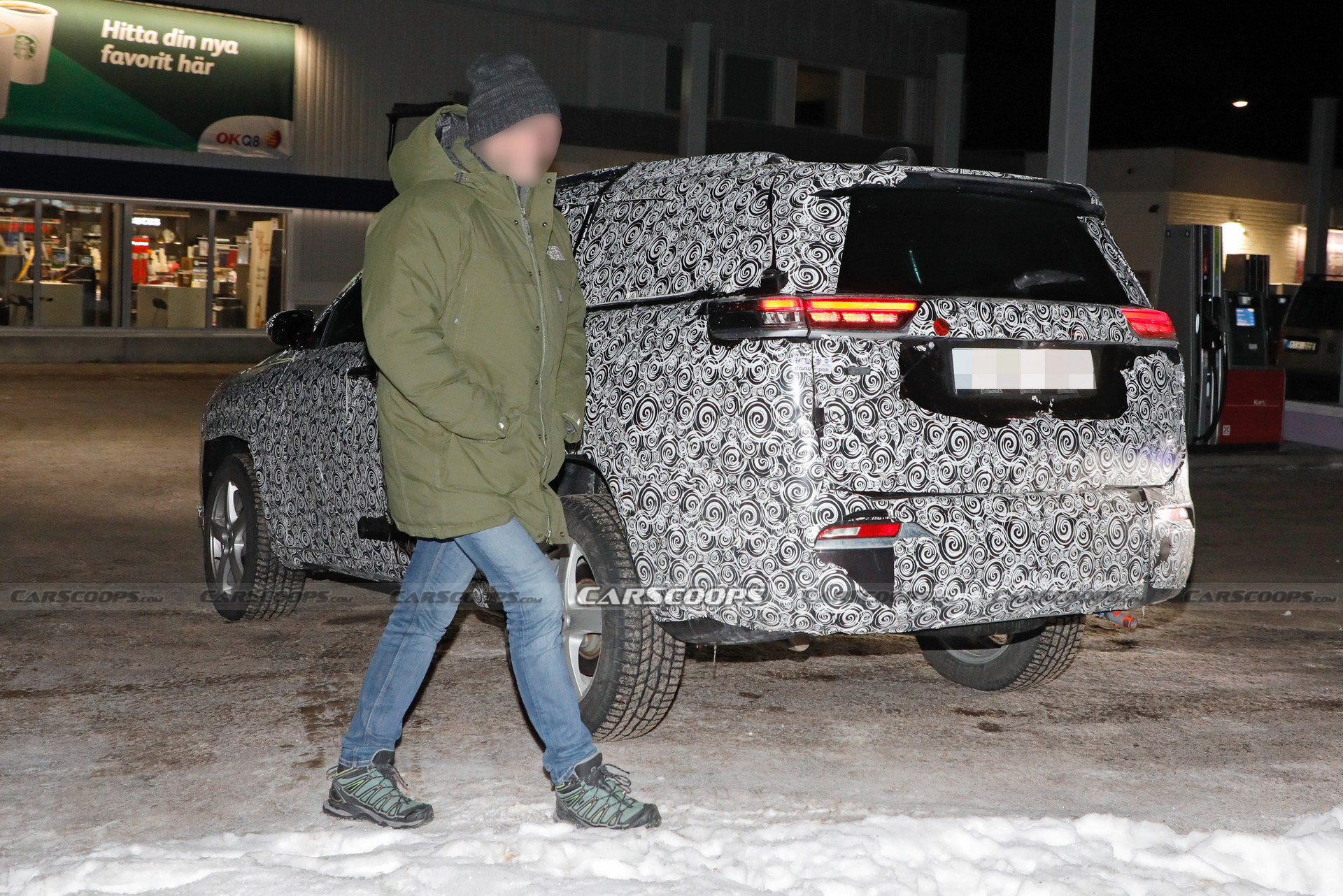 Why Is Jeep Testing Camouflaged Commander Prototypes In Europe Carscoops