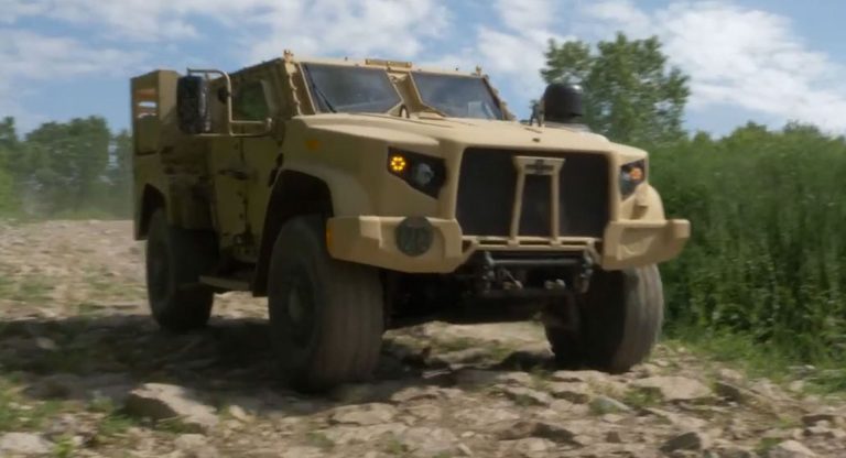 Oshkosh Defense Unveils Hybrid-Electric Joint Light Tactical Vehicle ...