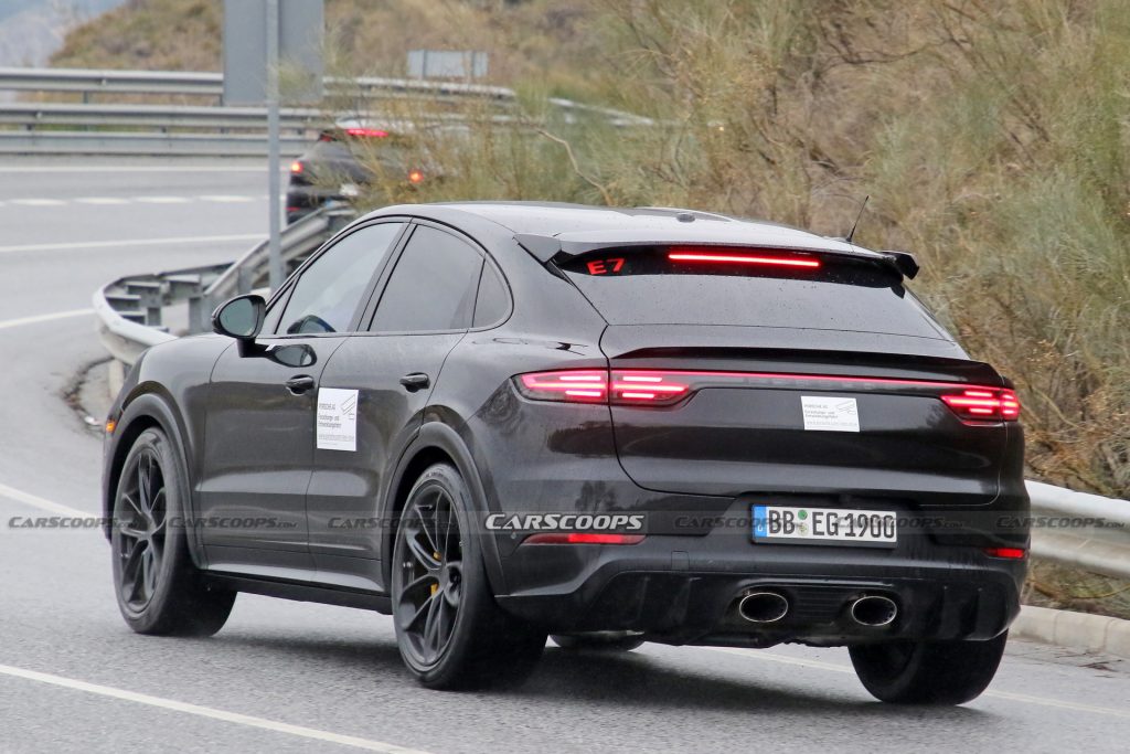 Facelifted 2023 Porsche Cayenne Coupe Hides New Production Taillights ...