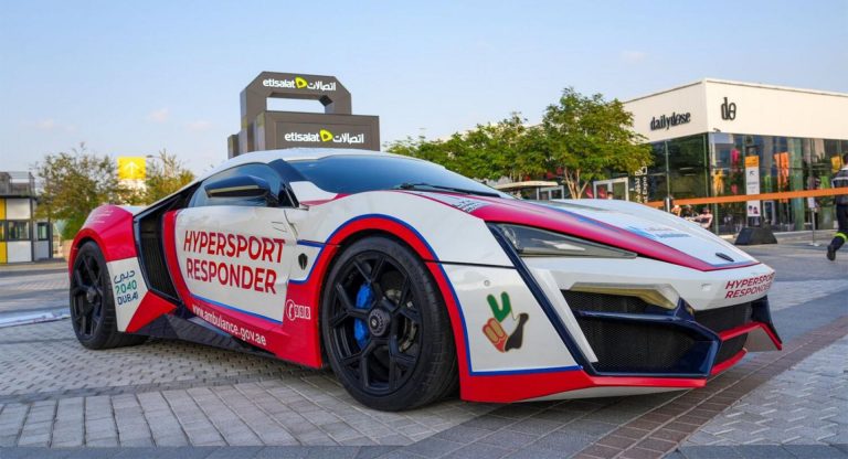 Dubai Ambulance Crew Show Off Their New Lykan Hypersport For Emergency ...