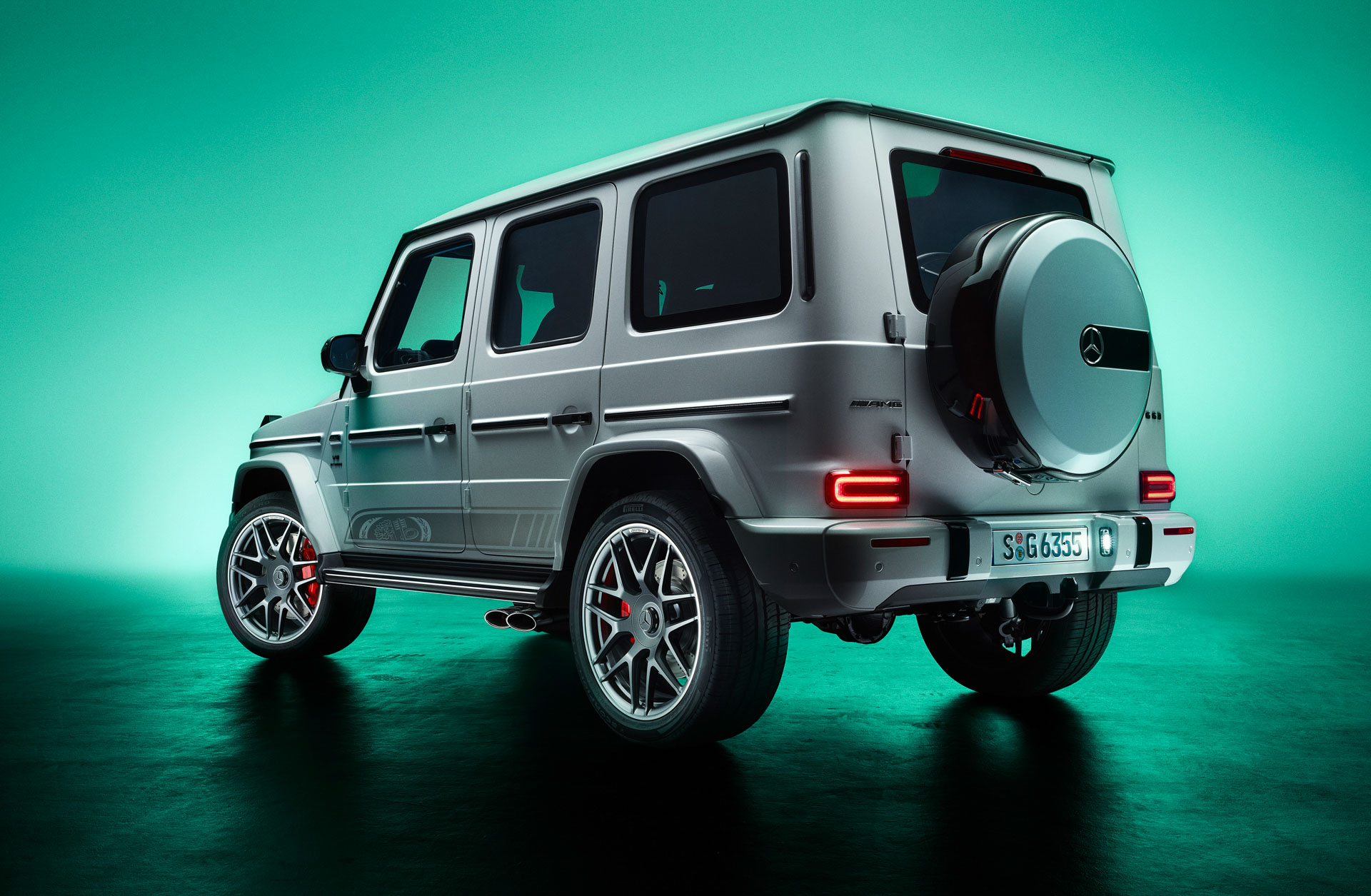 https://www.carscoops.com/wp-content/uploads/2022/03/Mercedes-AMG-G-63-Edition-55-00001.jpg