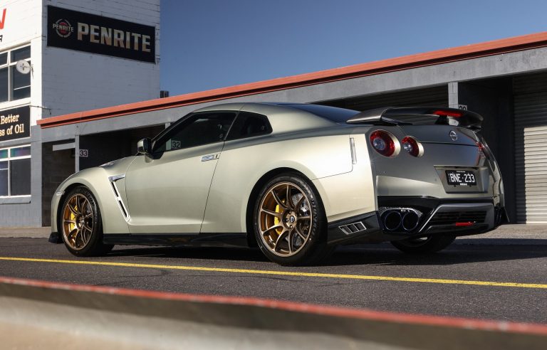 Last Nissan GT-R T-Spec In Australia To Be Auctioned For Charity ...